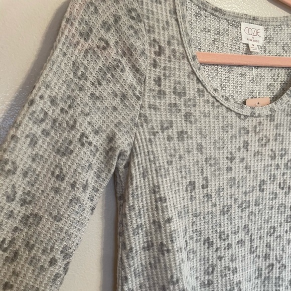 cozie by Pink Rose Light Grey Leopard Print Top - Picture 5 of 10